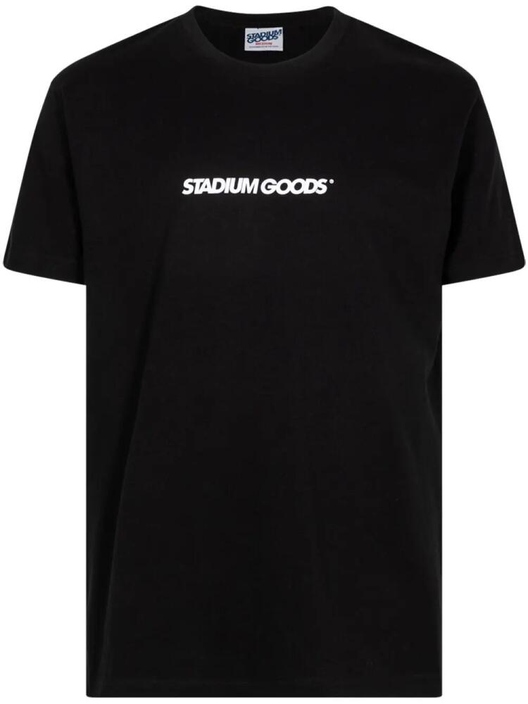 STADIUM GOODS® Horizontal Logo "Black" crew-neck T-shirt Cover