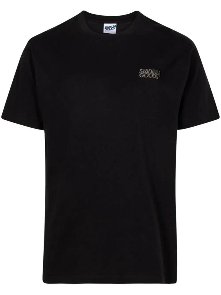 STADIUM GOODS® stacked logo "Black Tonal" T-shirt Cover