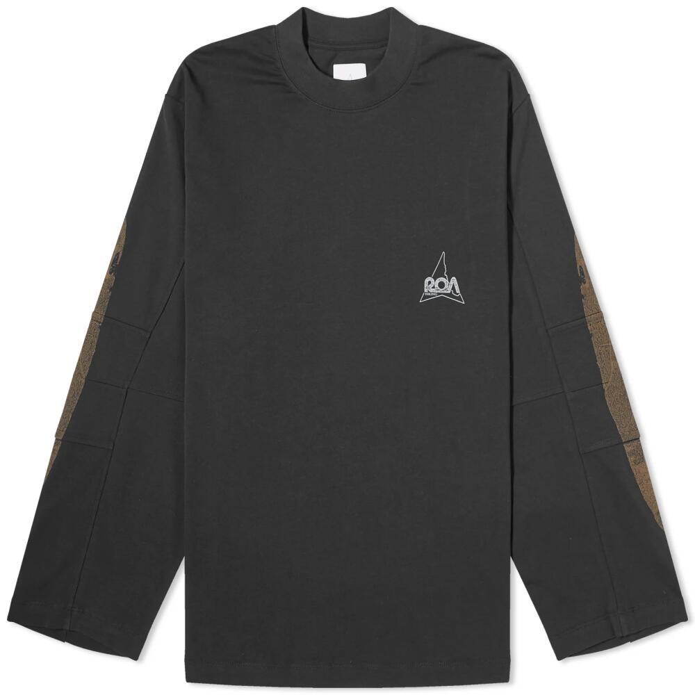 ROA Men's Long Sleeve Graphic T-Shirt in Black Cover