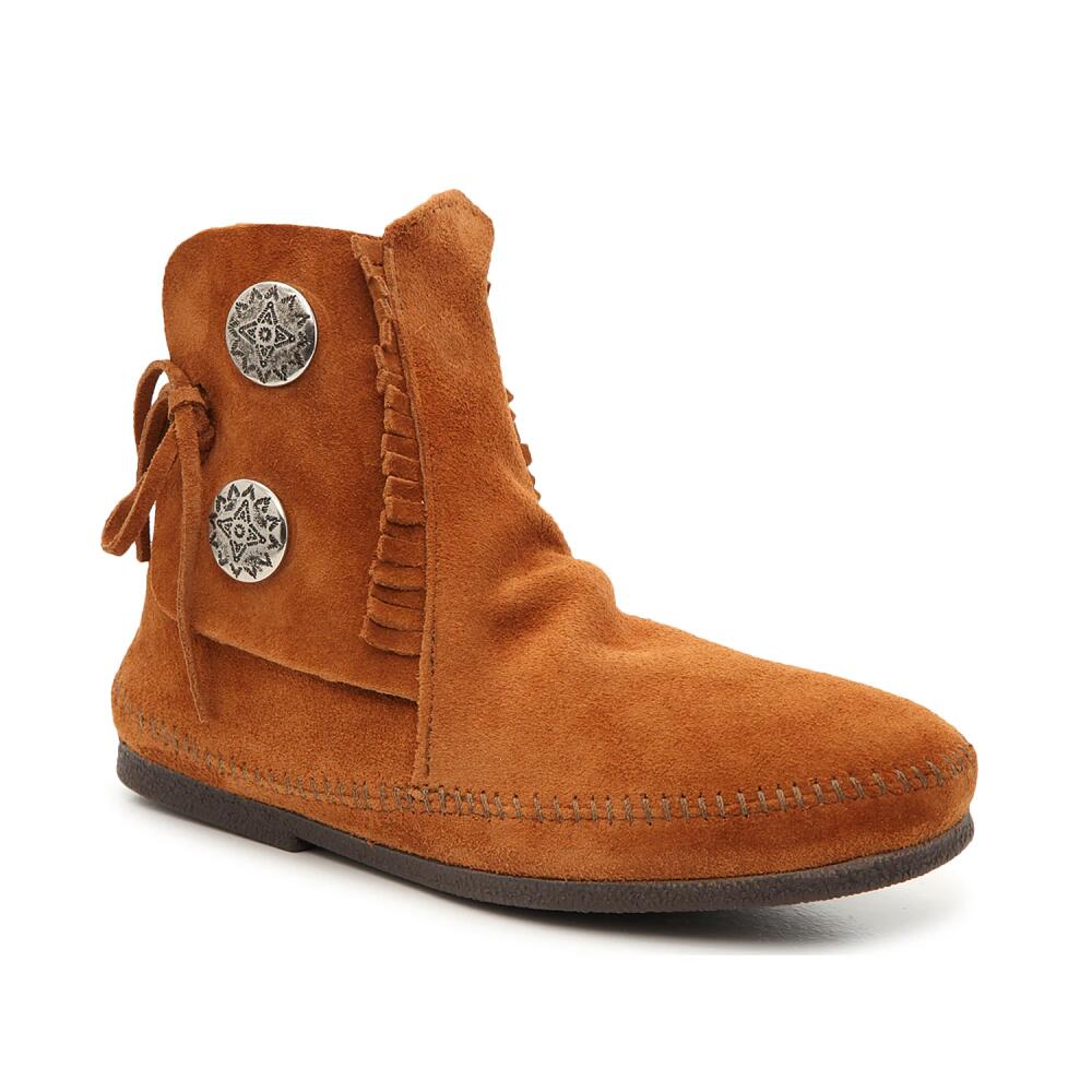 Minnetonka Two Button Boot | Men's | Brown Cover