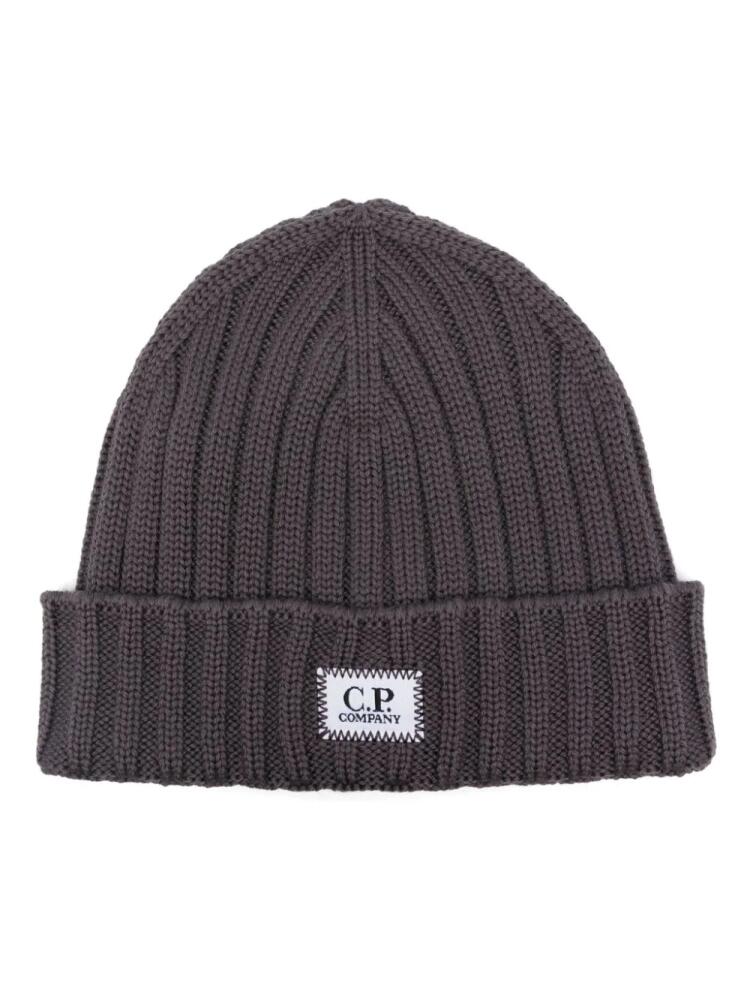 C.P. Company logo-patch beanie - Purple Cover