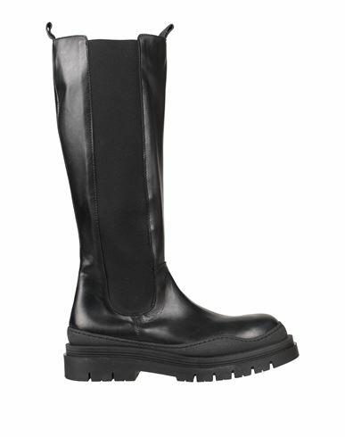 Rebel Queen Woman Boot Black Soft Leather Cover