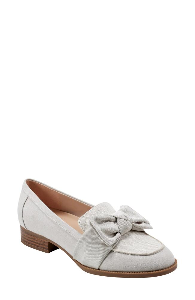 Bandolino Bow Loafer in Ivory Cover