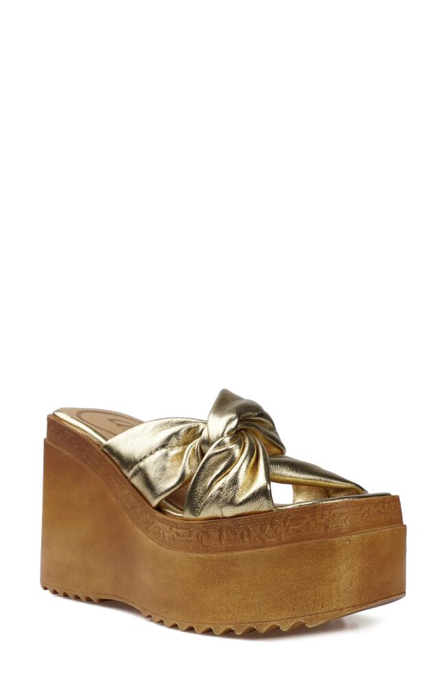 Candie's Kornelia Platform Wedge Slide Sandal in Gldlt Cover