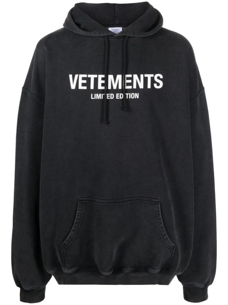 VETEMENTS logo-print cotton hoodie - Black Cover