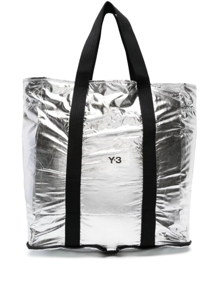 Y-3 folding-design metallic tote bag - Silver Cover