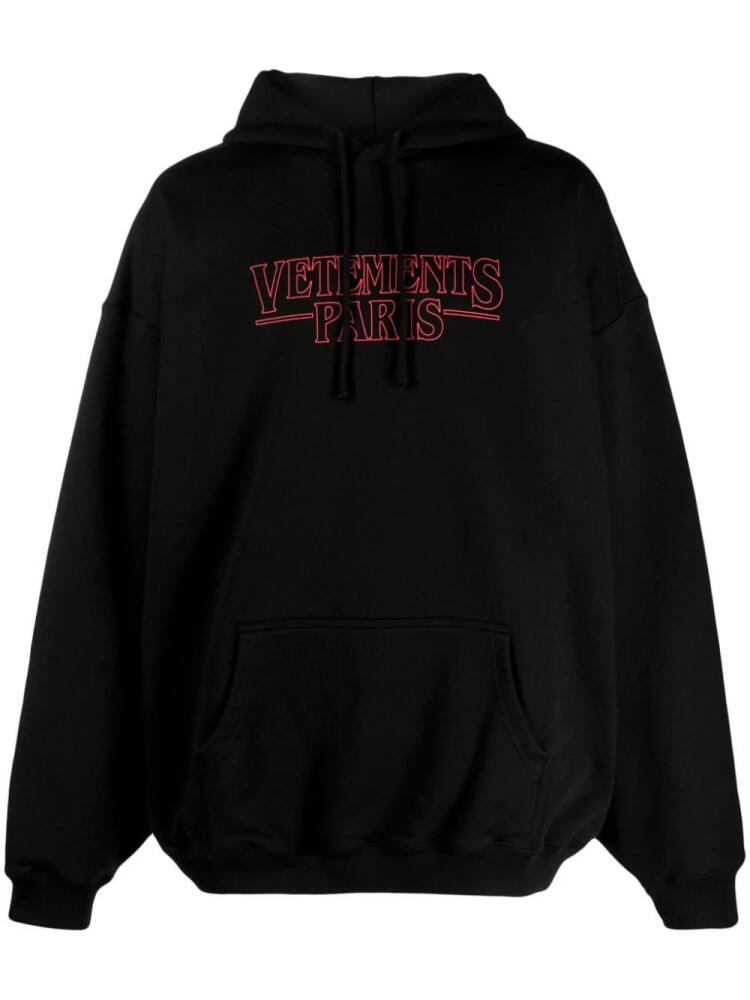 VETEMENTS logo-print hoodie - Black Cover