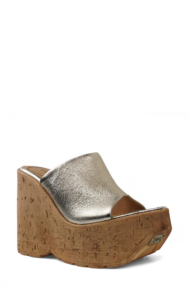 Candie's Keres Platform Wedge Sandal in Gold Cover