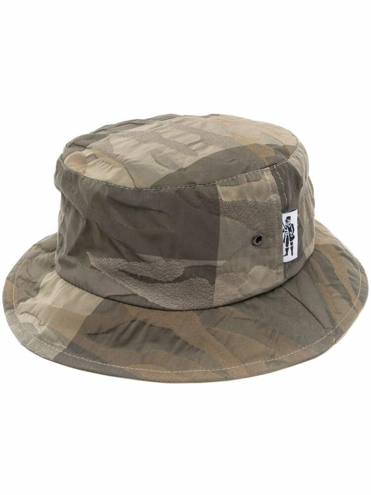 Mackintosh PELTING camouflage-pattern bucket hat - Brown Cover