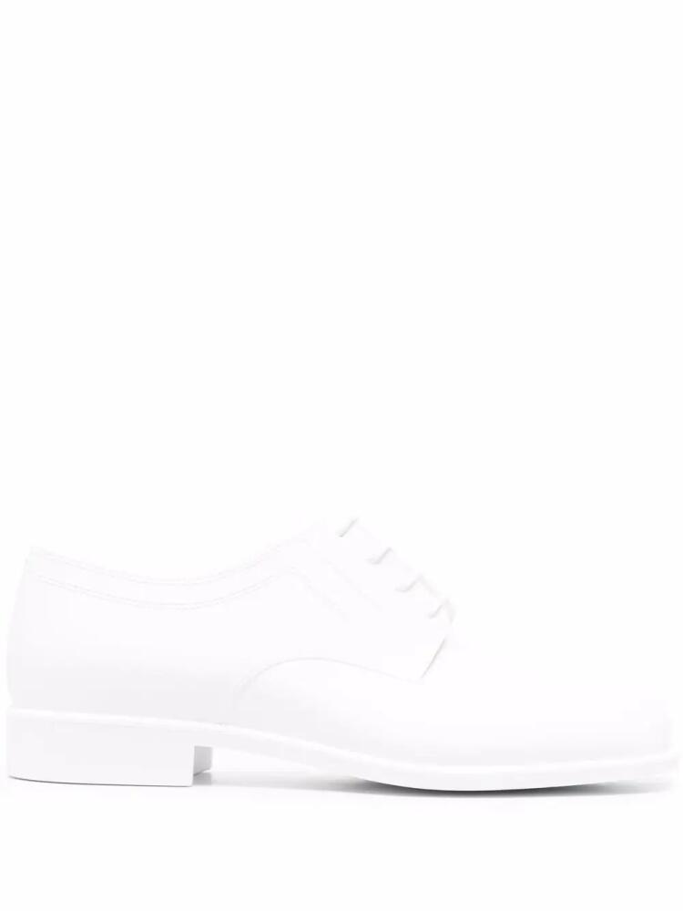 Maison Margiela Tabi lace-up brogues - White Cover