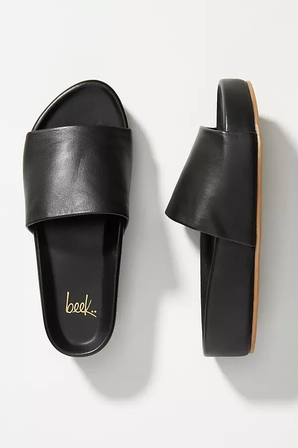 beek Pelican Slide Sandals Cover