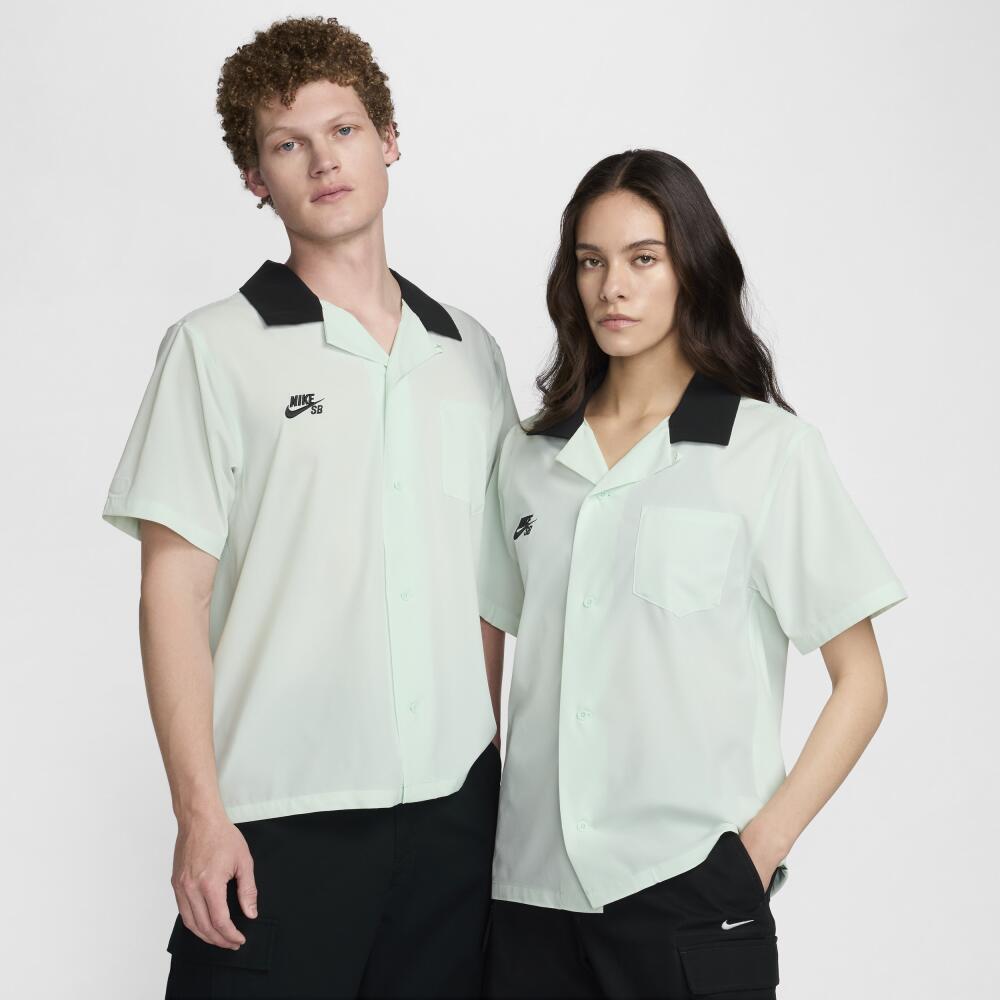 Unisex Nike SB Short-Sleeve Button-Up Skate Bowler Shirt in Green Cover