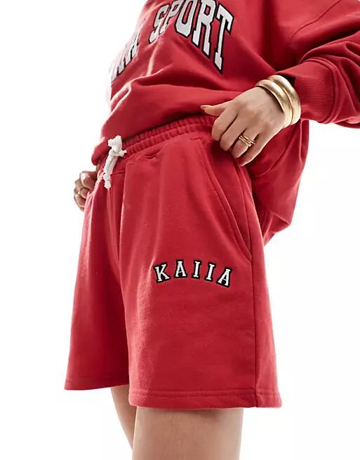 Kaiia sweat shorts in red - part of a set Cover