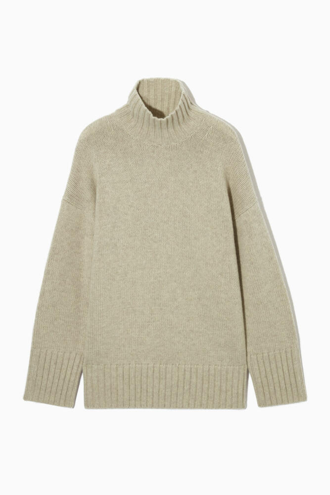 COS FUNNEL-NECK PURE CASHMERE SWEATER Cover