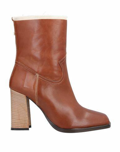 Ottod'ame Woman Ankle boots Brown Soft Leather, Textile fibers Cover