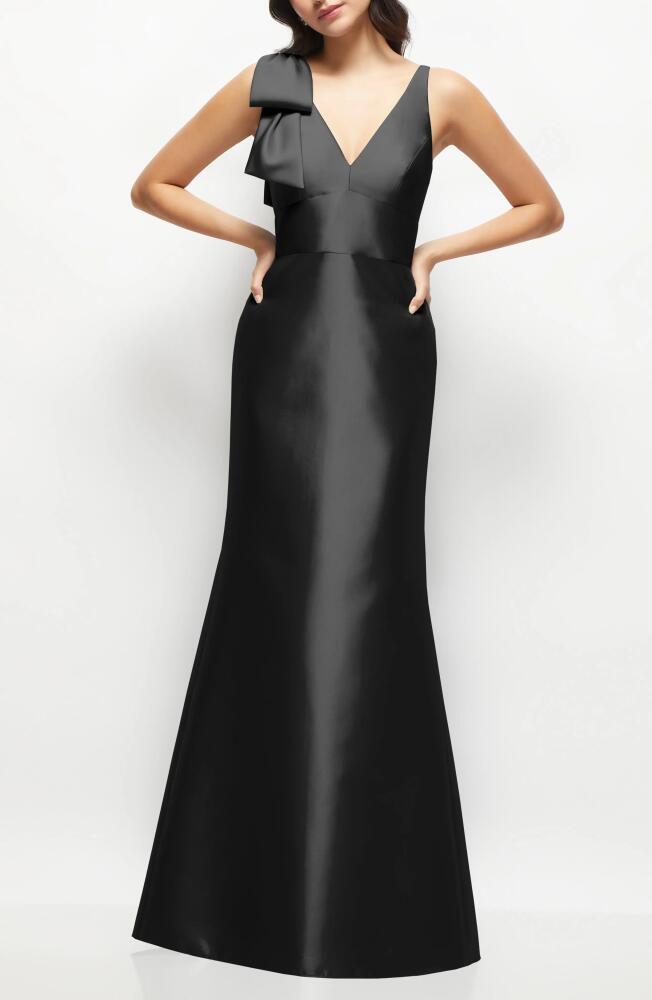 Alfred Sung Bow Detail Sleeveless Satin Twill Trumpet Gown in Black Cover