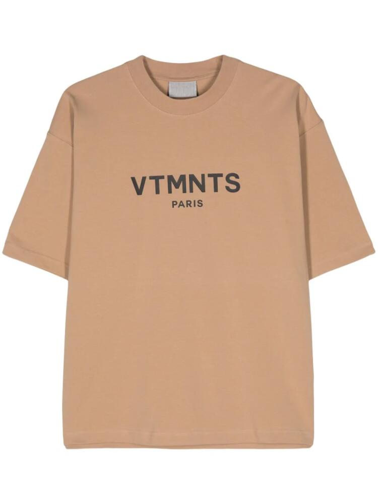 VTMNTS logo-print short-sleeve T-shirt - Brown Cover