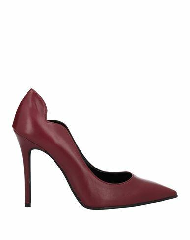 Divine Follie Woman Pumps Deep purple Calfskin Cover