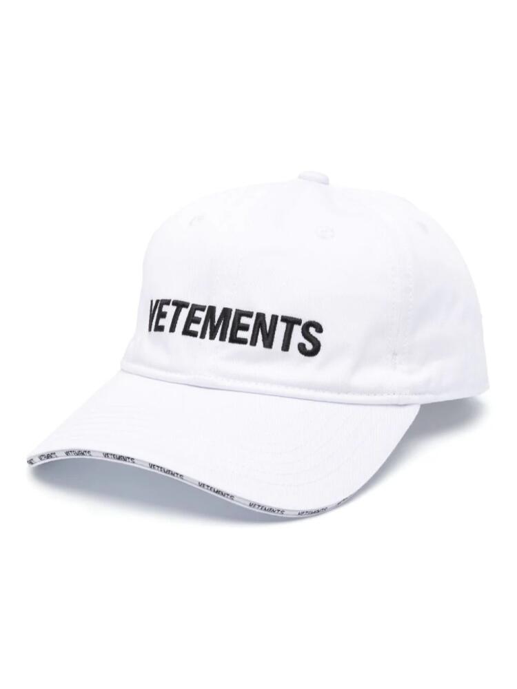 VETEMENTS logo-embroidered cotton cap - White Cover