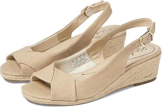 LifeStride Socialite (Tender Taupe Soft Canvas) Women's Shoes Cover