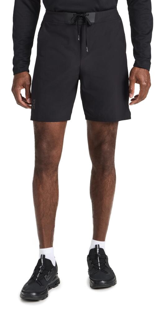 On Performance Hybrid Shorts Black Cover