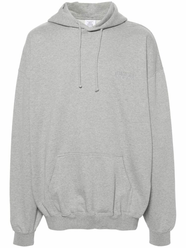 VETEMENTS logo-embroidered hoodie - Grey Cover