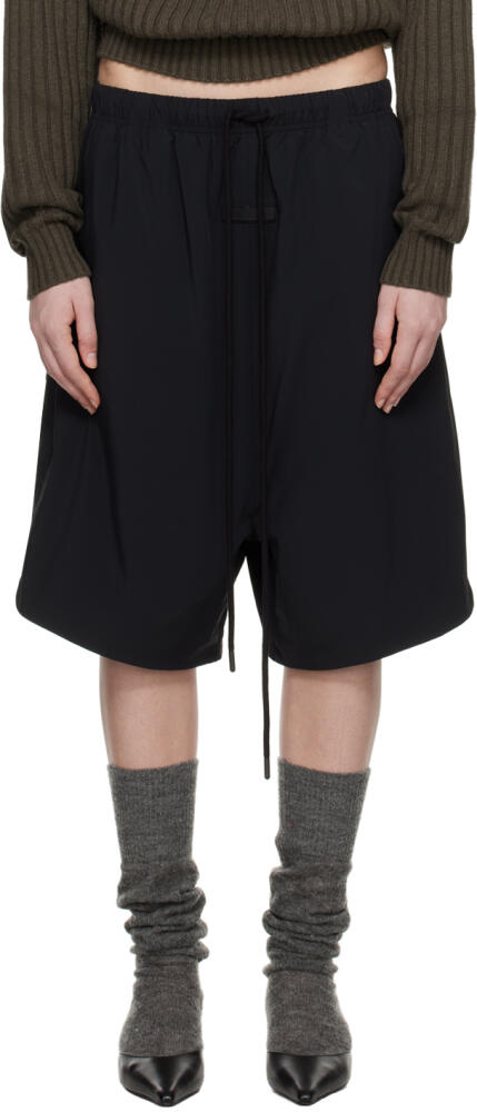 Fear of God ESSENTIALS Black Relaxed Shorts Cover