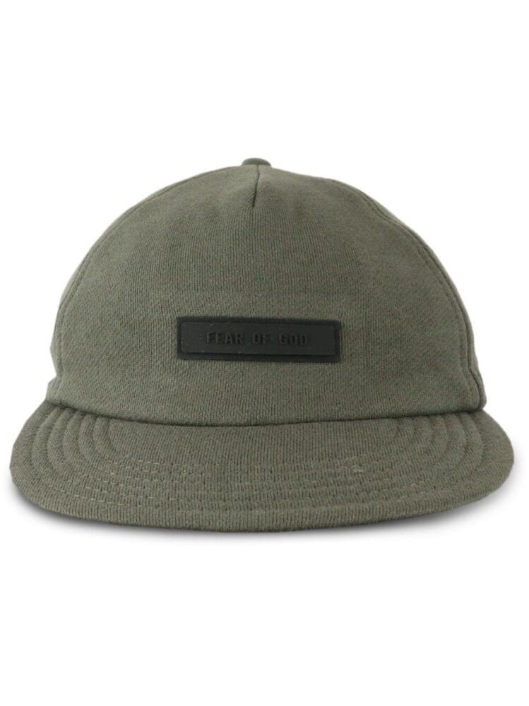 FEAR OF GOD ESSENTIALS logo-patch baseball cap - Green Cover