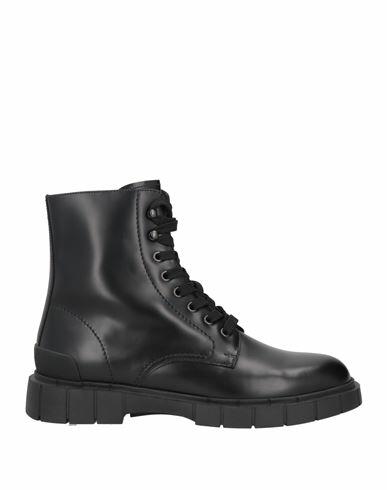 Carshoe Man Ankle boots Black Leather Cover