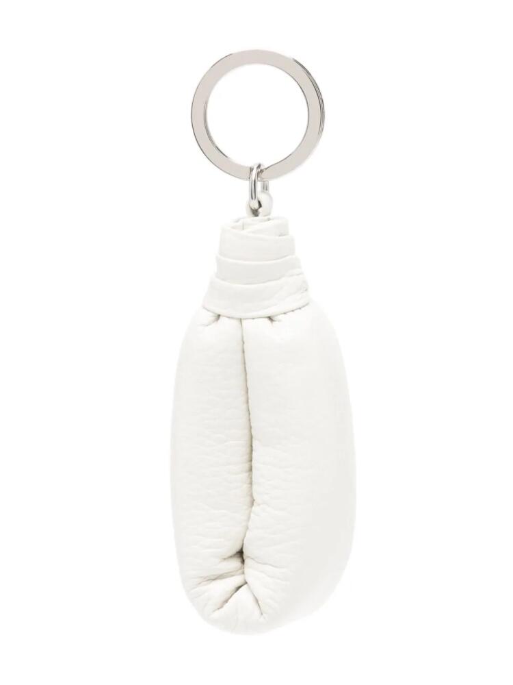 LEMAIRE logo-engraved leather keyring - White Cover