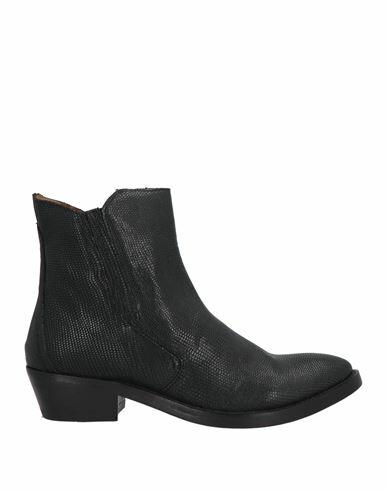 Emanuélle Vee Woman Ankle boots Black Leather Cover