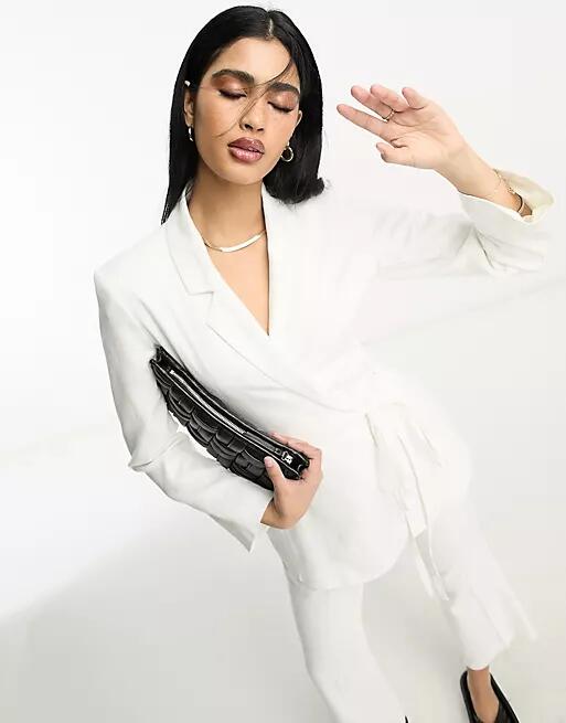 ASOS DESIGN side tie suit blazer with linen in white Cover