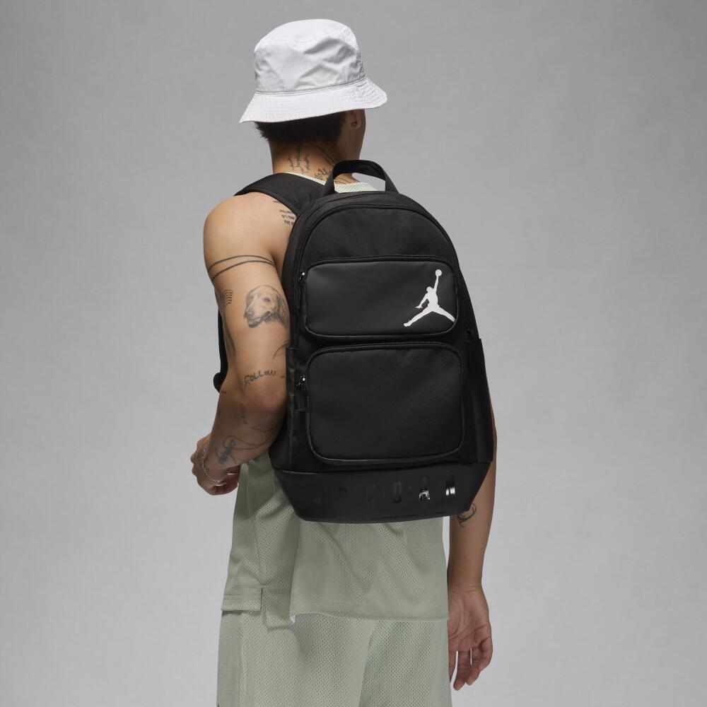 Jordan Essentials Backpack (28.75L) in Black Cover