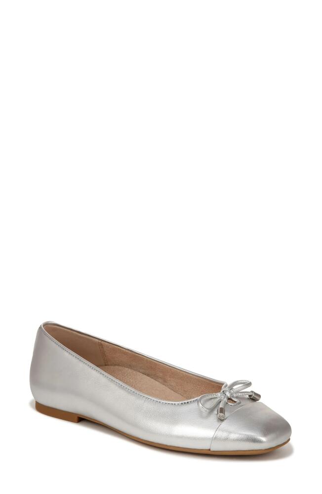 Vionic Klara Cap Toe Flat in Silver Cover