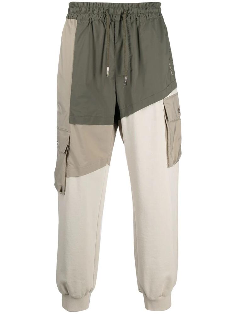 Feng Chen Wang colour-block panelled track pants - Grey Cover