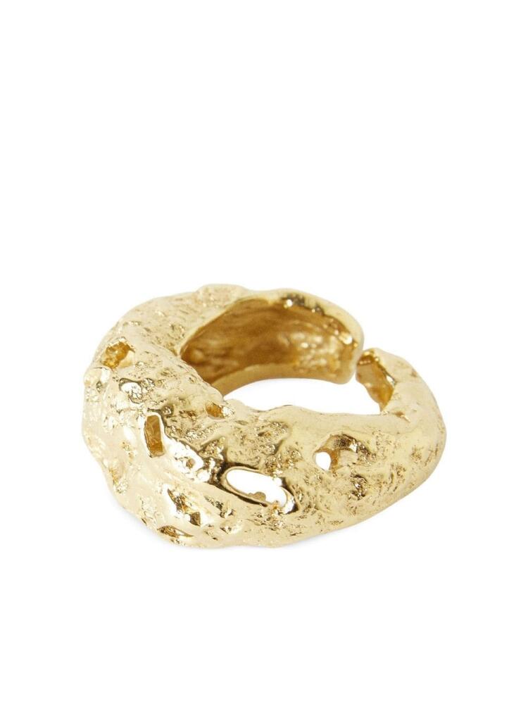 Paola Sighinolfi Galia hammered ring - Gold Cover