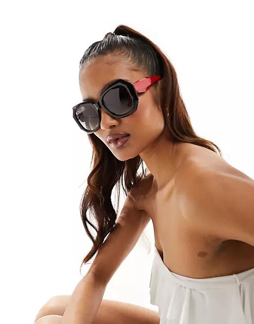 Jeepers Peepers sunglasses in black with red detail Cover