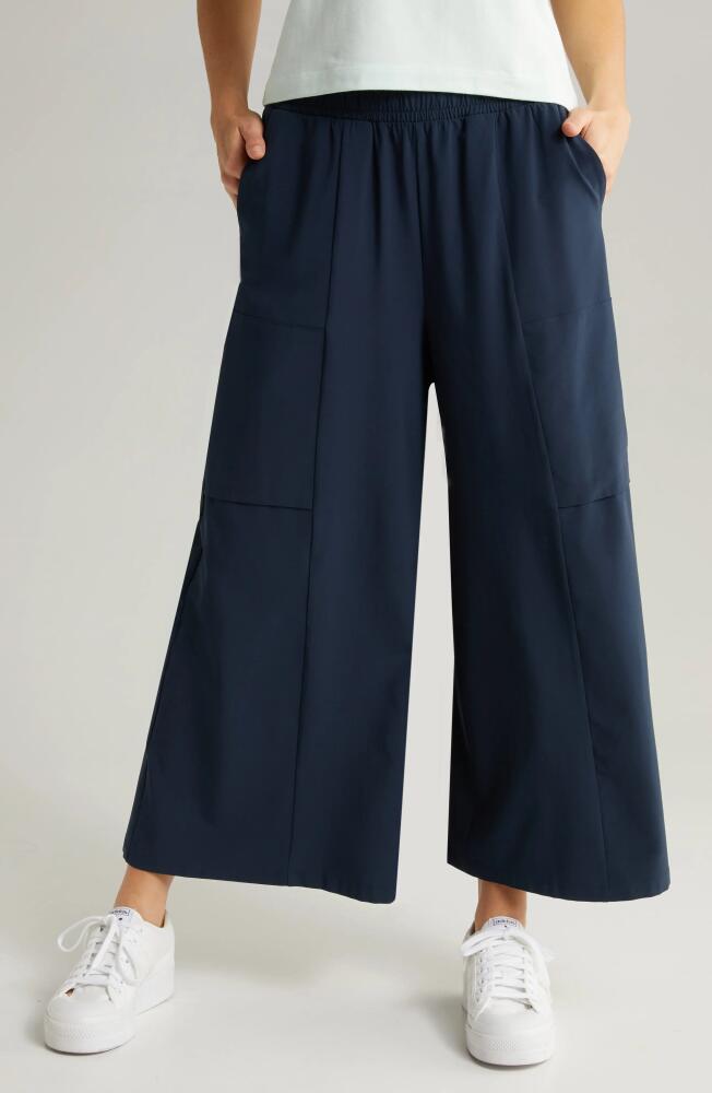 zella In Flight Flowy Crop Wide Leg Pants in Navy Sapphire Cover