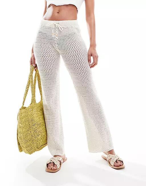 Pull & Bear open knit crochet pants in ecru-White Cover