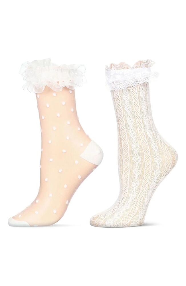 MeMoi Lace Ruffle Cuff Assorted 2-Pack Ankle Socks in White Cover