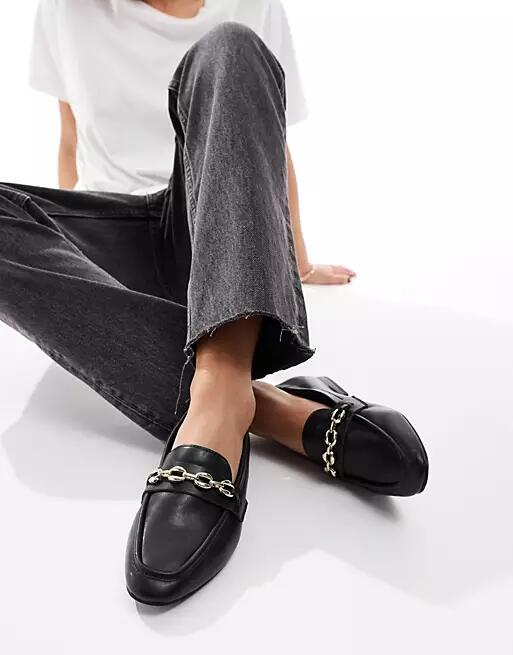 ASOS DESIGN Macaroon chain loafer in Black Cover