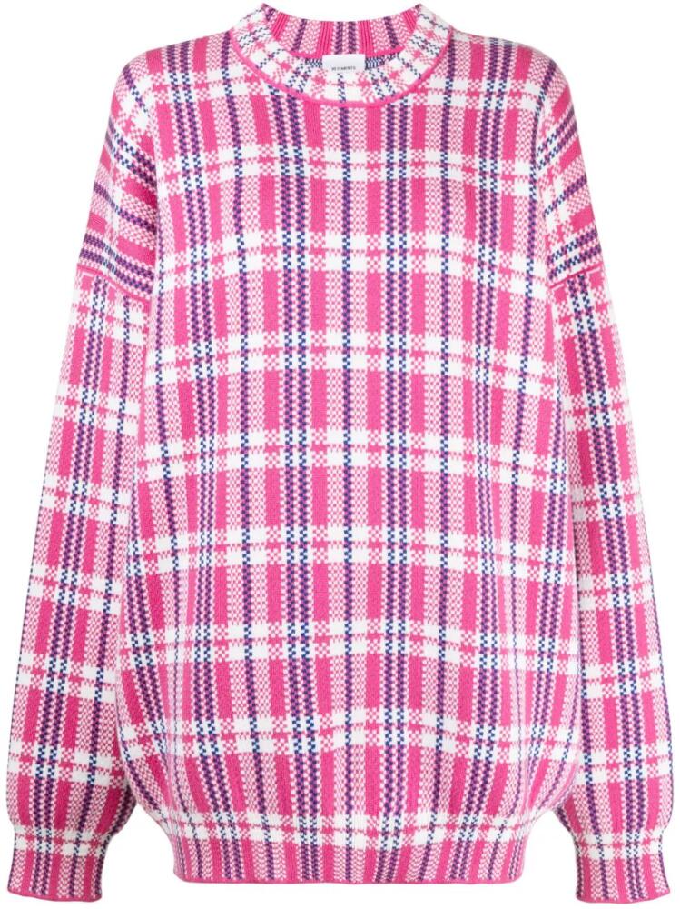 VETEMENTS checked-intarsia virgin wool jumper - Pink Cover