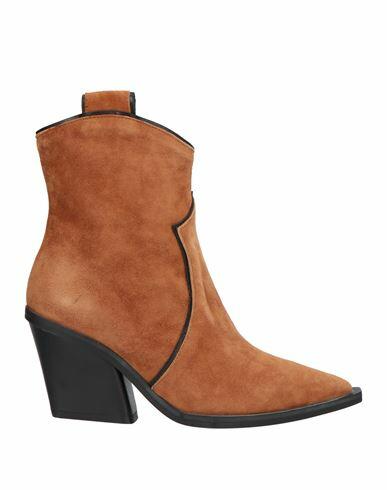 Ncub Woman Ankle boots Camel Leather Cover