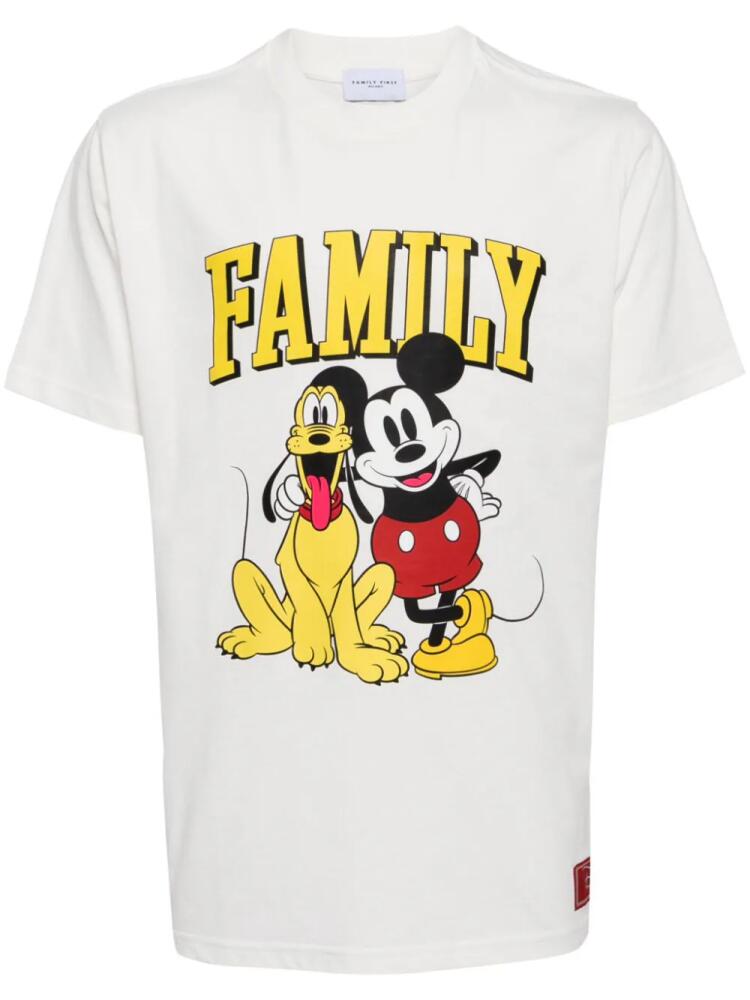 Family First Duo graphic-print cotton T-shirt - White Cover