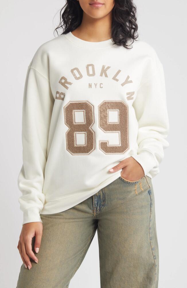 Vinyl Icons Brooklyn 89 Sweatshirt in Marshmallow Cover