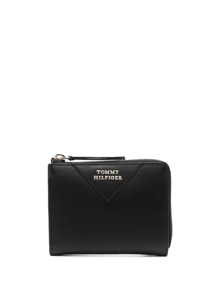 Tommy Hilfiger medium logo-lettering leather wallet - Black Cover