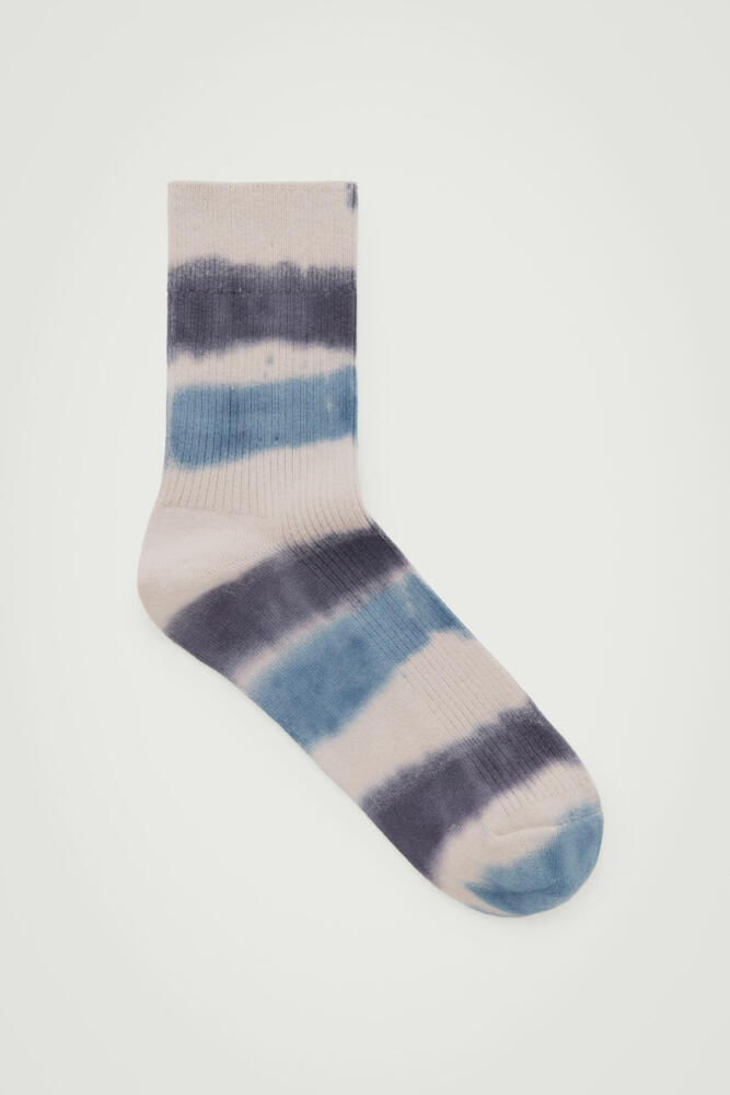 COS RIBBED TIE-DYE SOCKS Cover