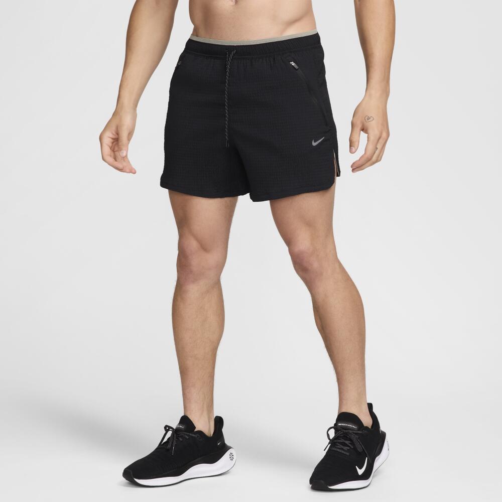 Nike Men's Stride Running Division Dri-FIT 5" Brief-Lined Running Shorts in Black Cover