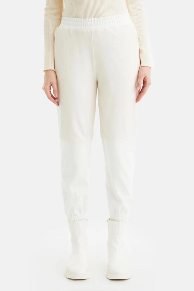 Nocturne High-Waisted Jogging Pants in Ivory Cover