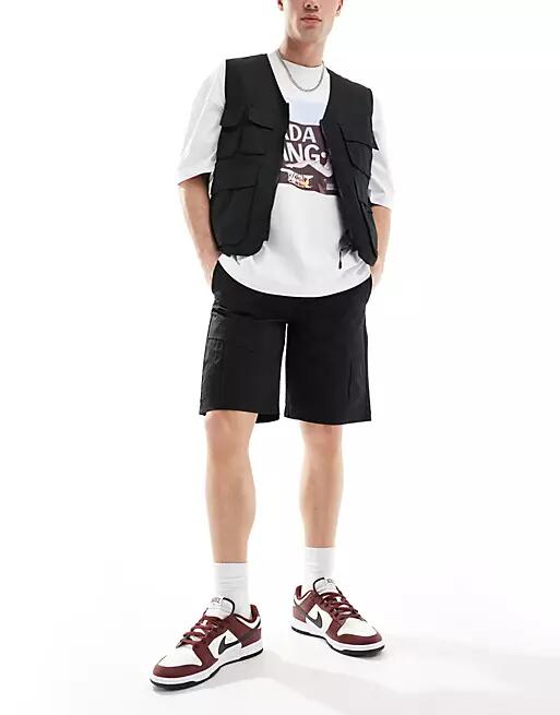 Jack & Jones tech cargo shorts in black Cover